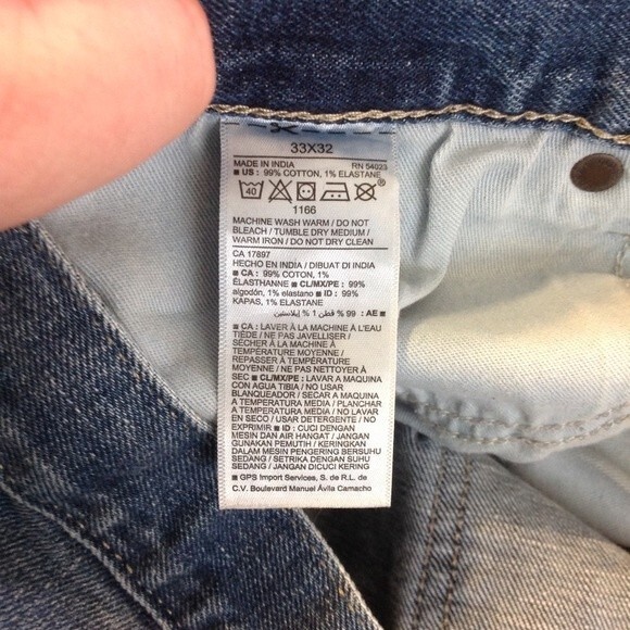 OLD NAVY Men's 33 X 32 Slim Built-in-Flex Denim Blue Jeans Med Wash Distressed - Picture 6 of 7